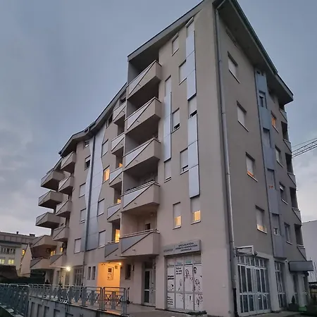 Sky Loft Apartament *